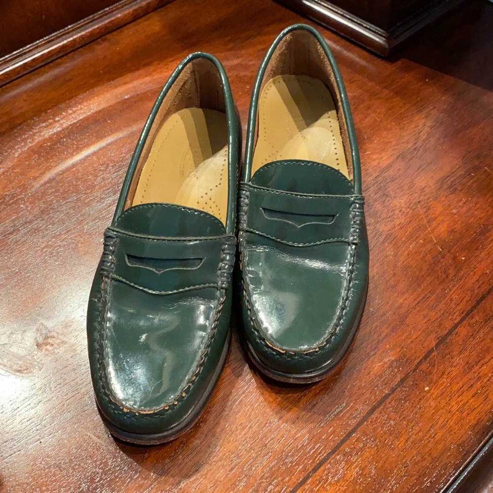 Beautiful hunger green bass penny loafers weejuns